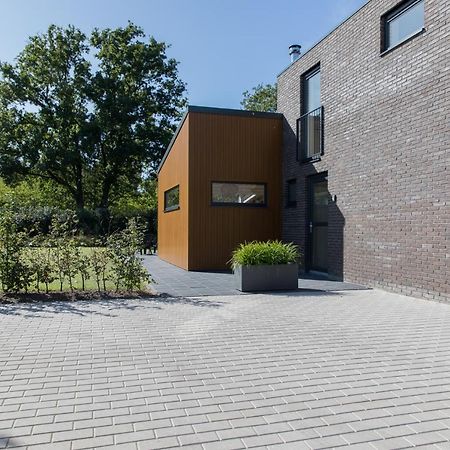 Vakantiehuis Eikzicht Gelegen Aan Het Bos Elsloo  Exterior photo
