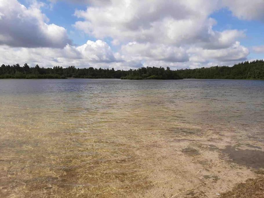 Vakantiehuis Eikzicht Gelegen Aan Het Bos Elsloo  Exterior photo